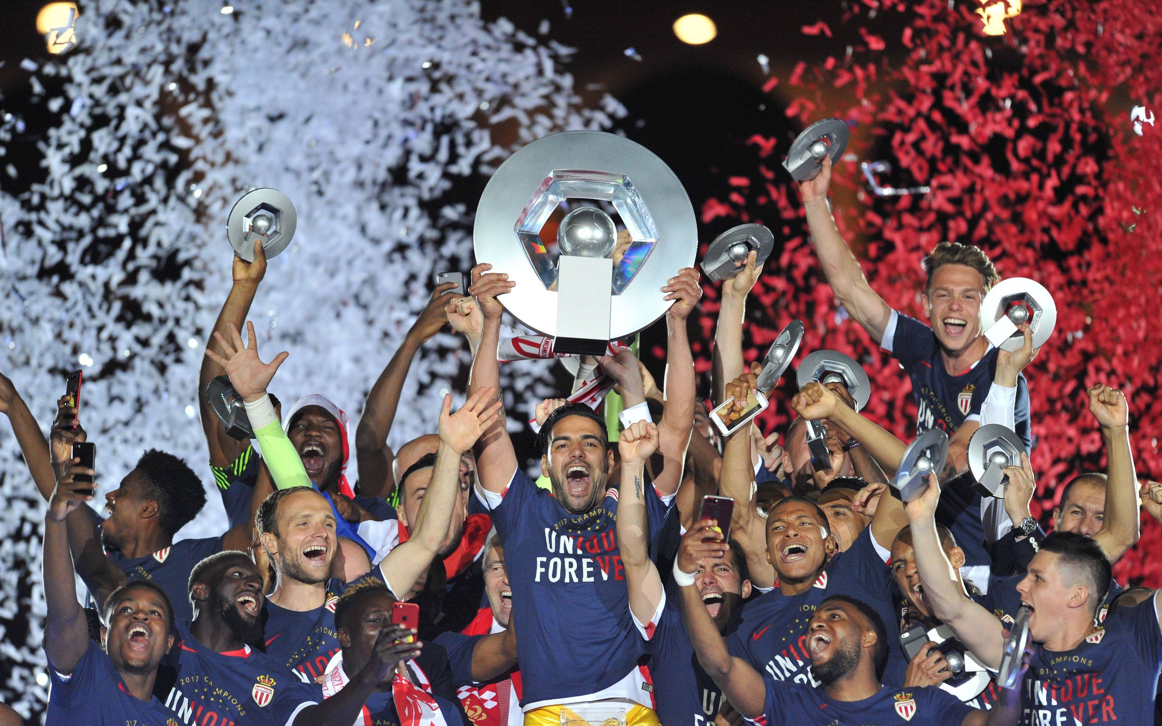 关于精彩瞬间回放，欧国联比赛精彩纷呈的信息