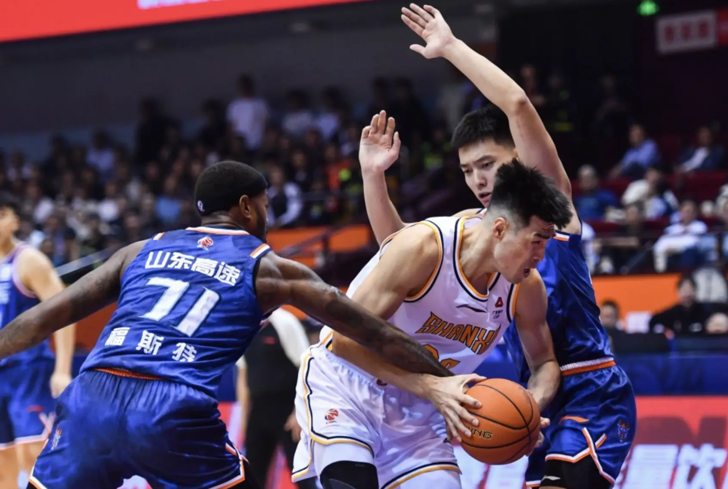 开云体育登录-山东队力克广东队，乔治点燃赛场的简单介绍