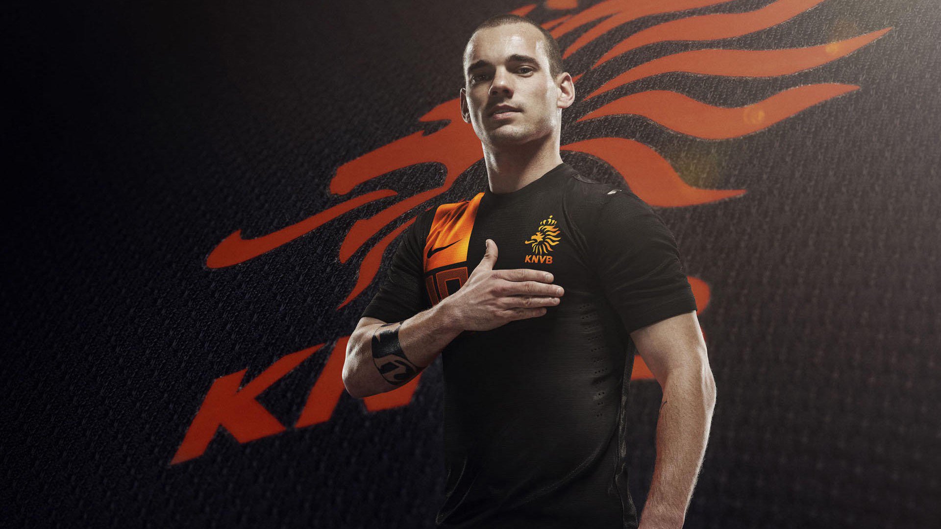 德甲争冠战之夜,班凯罗防守端锁死对手,铸就冠军之盾